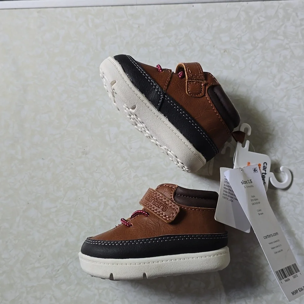 Carters‎ baby boy winter boots size 2.5 NWT
